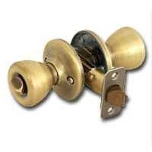 Kwikset 400T56ALRCSK3BX Entry Knob Set, Antique Brass, Solid Brass, K3 Keyway, 3 Grade