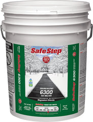 Safe Step 56840 Ice Melter, Crystalline Solid, White, 40 lb Pail