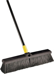 520/00520 PUSHBROOM 24IN HORSE